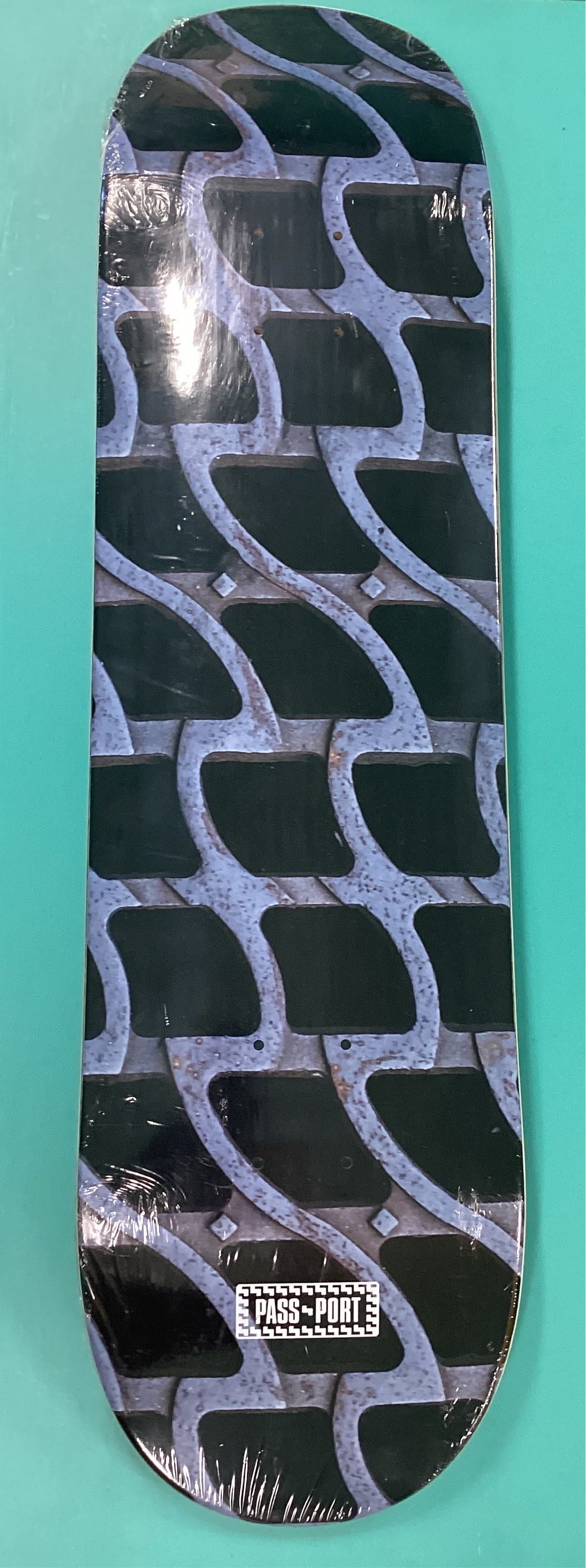 Passport Team Runoff Drain Series Deck 8.25