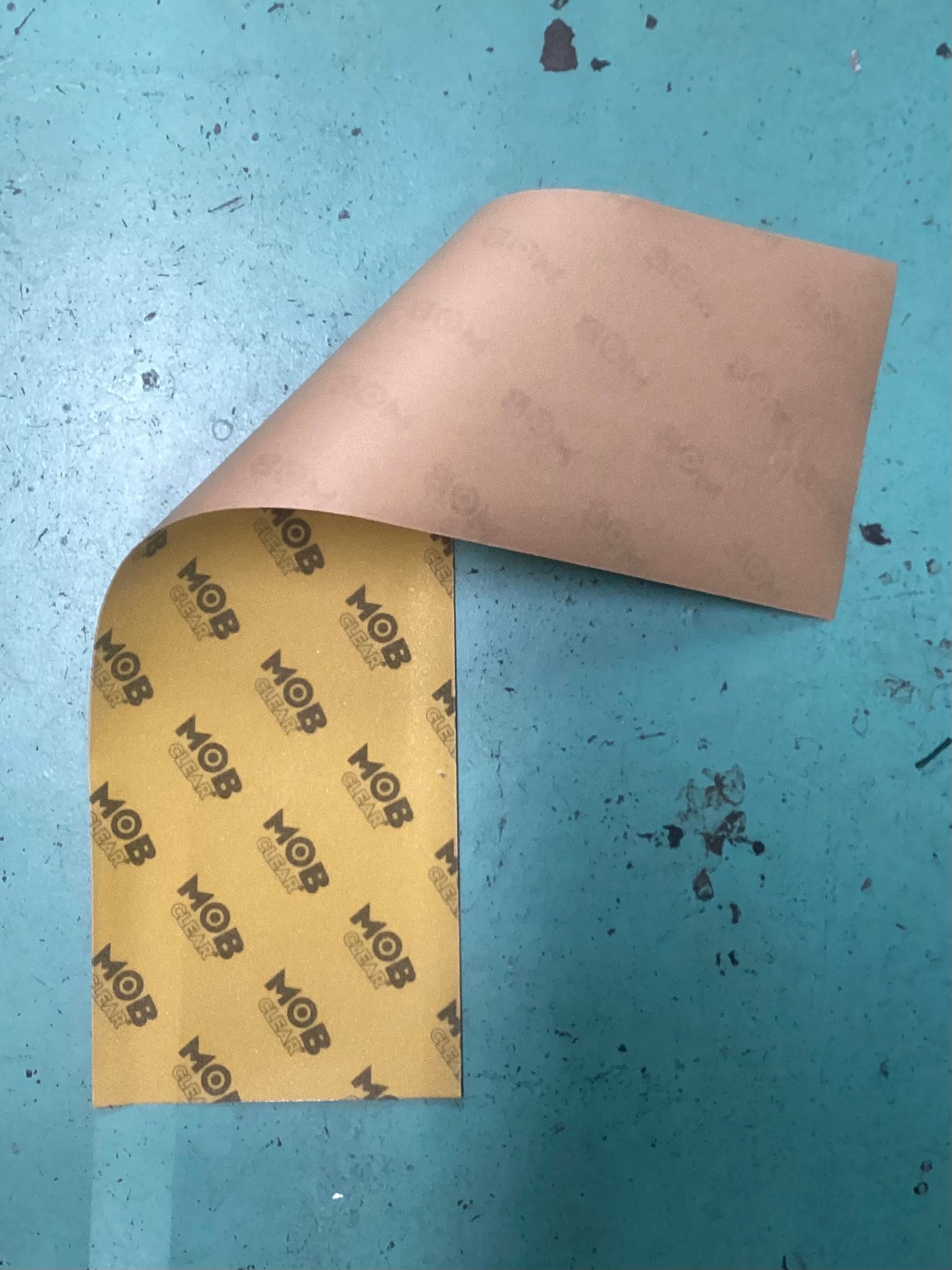 Mob Grip Clear Yellow 9”