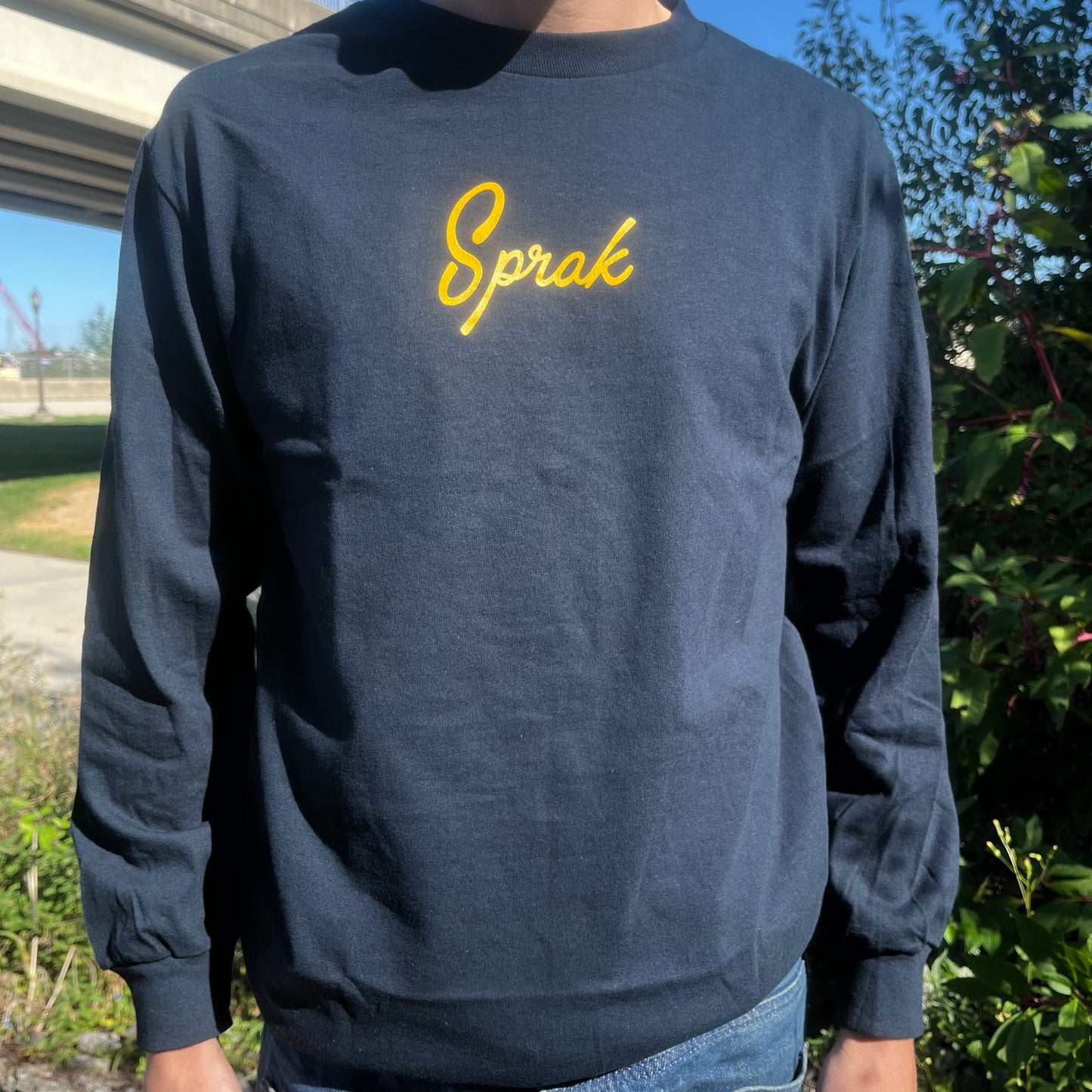 Sprak Script LS Tee