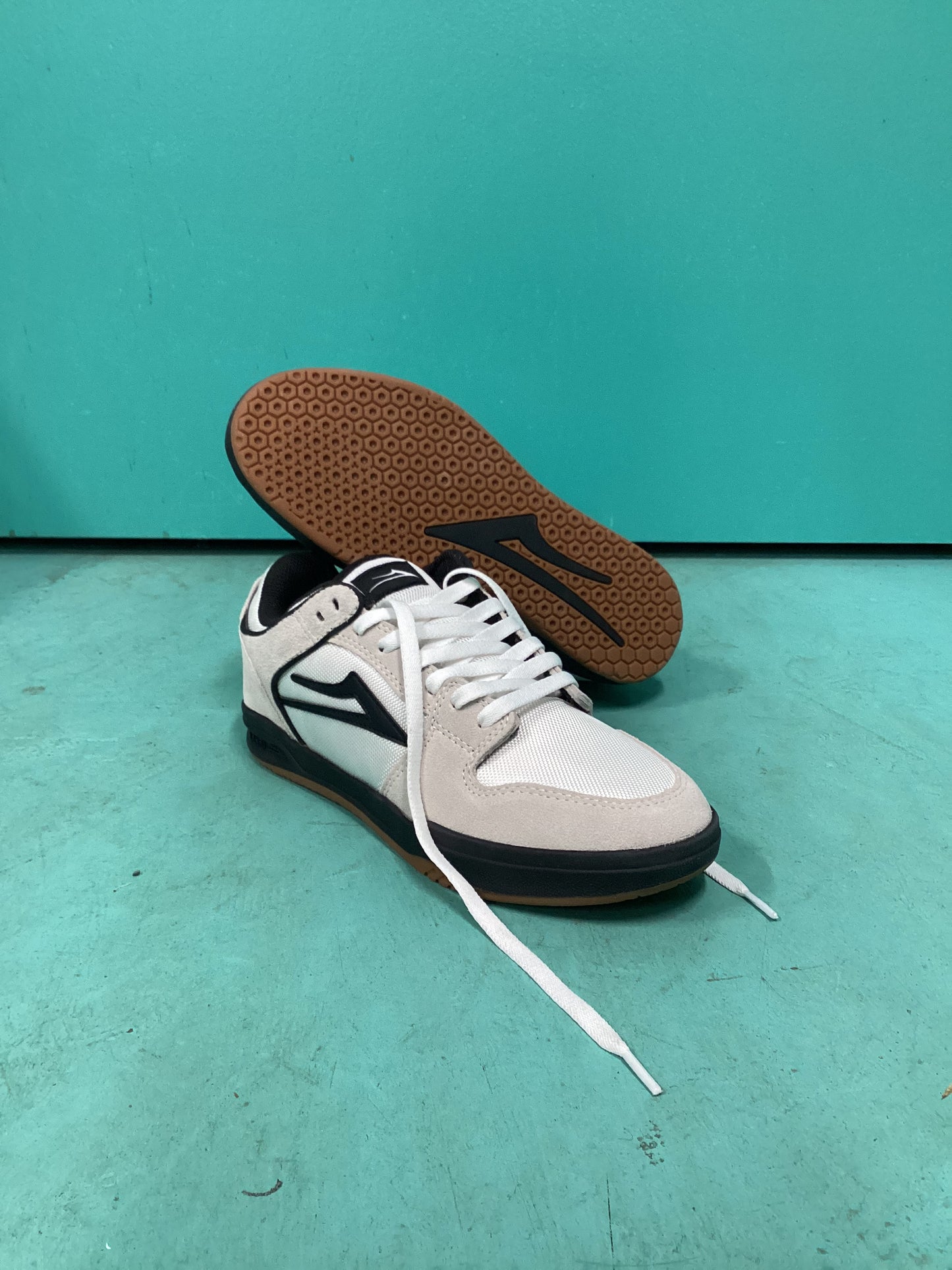 Lakai Telford Low